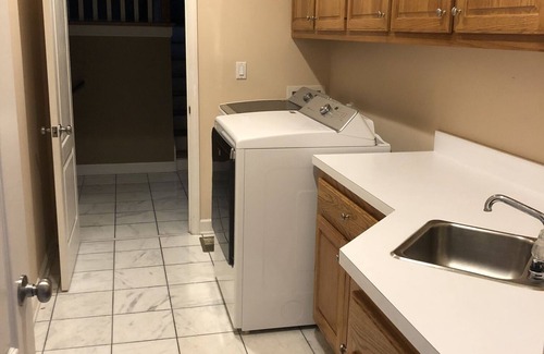 Goodlettsville House | Family style one level home with a modern flair on a one acre lot.