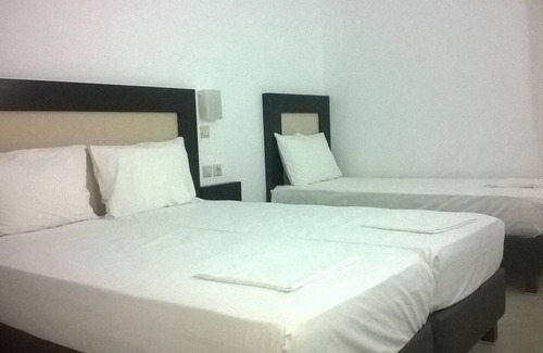 Kamena Vourla Condo | FAMILY SUITE IN A HOTEL 3Sterne