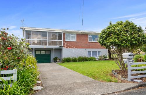 Ruakaka House | Family Tides - Ruakaka Holiday Home