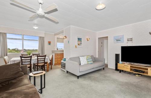 Ruakaka House | Family Tides - Ruakaka Holiday Home