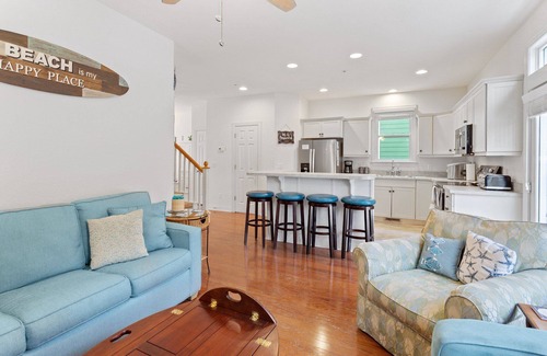Bermuda Bay House | Family Townhouse w/Pool, Games & Dog-Friendly Patio