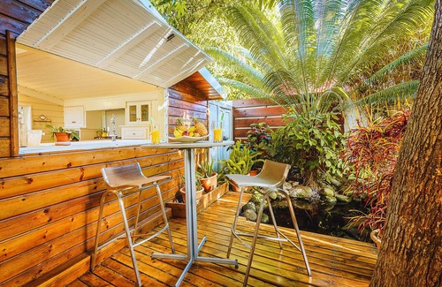 Etang Sale Les Bains Villa | Family villa with private pool & jacuzzi -Close to the lagoon, village center