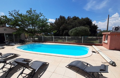 Vendemian House | Family villa near Lake Salagou and beach