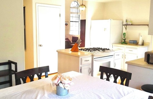 Lower Lake House | Family Wellness Sanctuary- near Harbin and Clearlake!