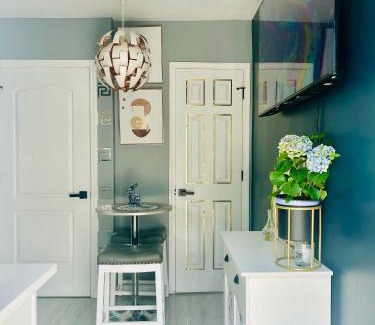Selden Apartment | Fancy Studio Private Entrance