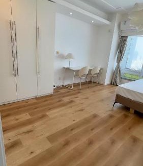 Downtown Shanghai Apartment | Fanhua Life IN Nanjing West Road Store 2