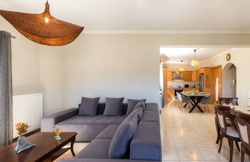 Kefalonia Apartment | Fanis Elegant Argostoli apartment great view