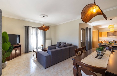 Kefalonia Apartment | Fanis Elegant Argostoli apartment great view