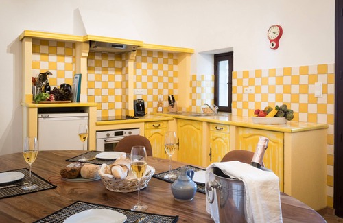 Santa-Reparata-di-Balagna Apartment | Fantastic apartment with sea views in prime location