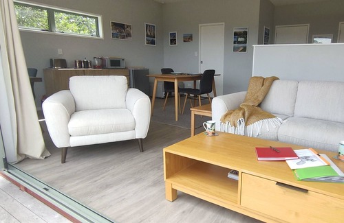 Lake Tarawera Apartment | Fantail Loft at Lake Tarawera - a perfect antidote to the stresses of life
