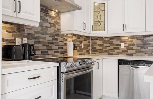 Bayview Glen House | Fantastic 4 bedrooms house, free Parkingn