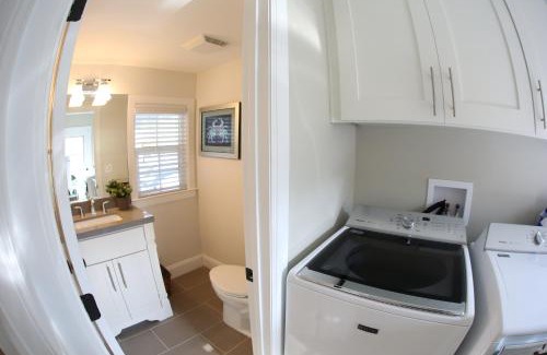 Hermosa Village House | Fantastic 6 bedroom 4 bath Pool Home