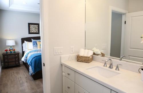 Hermosa Village House | Fantastic 6 bedroom 4 bath Pool Home