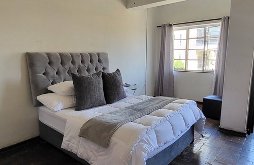 Pretoria Apartment | Fantastic apartment with WiFi in vibrant Pretoria