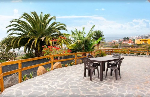 La Orotava House | Fantastic Canarian House surrounded by vineyards - Free WiFi
