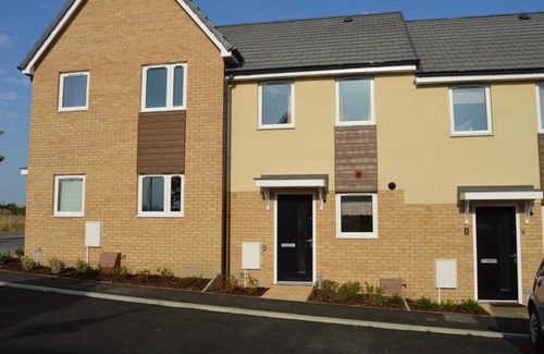 Peterborough House | Fantastic Hampton Centre Stay