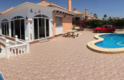 San Fulgencio Villa | Fantastic holiday in the land of the sun, in a lovely Villa with pool.