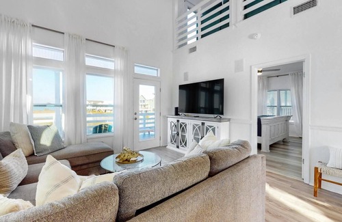 Gulf Shores House | Fantastic Lagoon Views, Steps to the Beach
