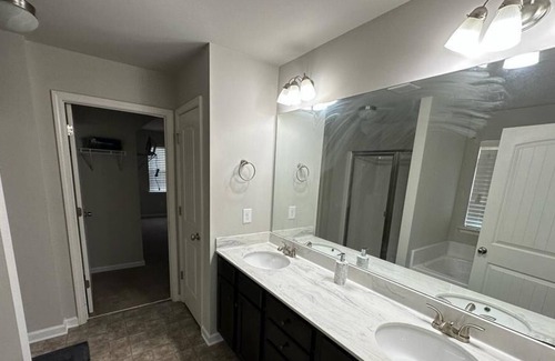 Locust Grove House | Fantastic Locust Grove 5bd/3bath Private Family Home