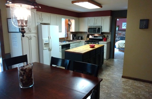 Saratoga Springs House | Fantastic Place to Relax , Race track, Saratoga, Lk George, Pool, SPAC.