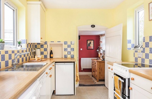 Reedham Cottage | Fantastic riverside living, with panoramic river views.