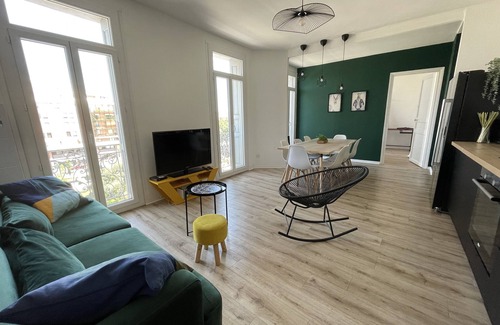 La Gare Apartment | Fantastic stay in T5/center/near the beach/9 pax/Place Catalogne😍