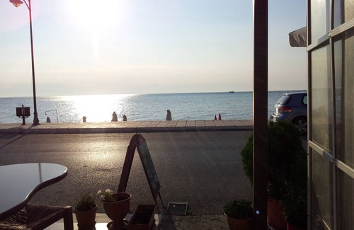 Makrigialos House | Fantastic vacation home right by the sea in Greece