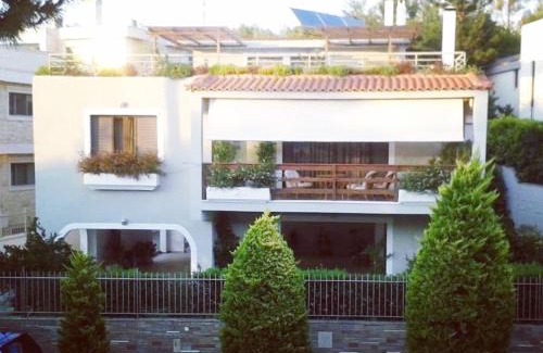 Alimos Villa | Fantastic villa, a 5 minute drive from the beach!