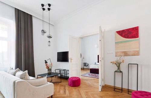 Stare Miasto Apartment | Fantastic, well-decorated 3 bedrooms Cracovian Home located in the Old Town