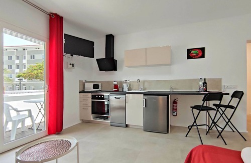 Puerto de la Cruz Apartment | Fantastico 1 - Balcony, Free Parking, air Conditioning, Free Netflix, BBQ