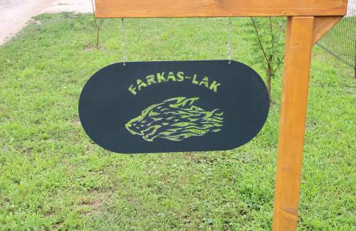 Mezocsat Apartment | Farkas-Lak