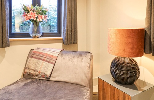 Matlock Cottage | FARLEY MEADOW VIEW, family friendly, with hot tub in Matlock