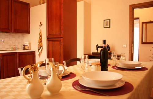 Pieve di Chio Villa | Farmhouse divided into two independent apartments, with private pool and Wi-Fi access. Panoramic and