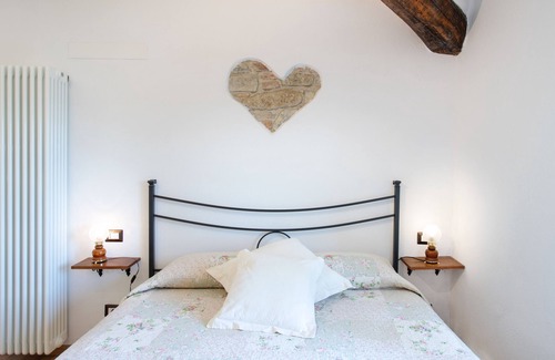 Castiglione d'Orcia Other | Farmhouse IL PODERUCCIO romantic apartment in Val d'Orcia