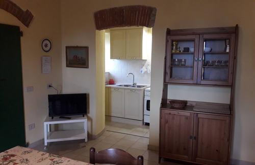 Piombino Other | Farmhouse Pescinone - Poppy, country and sea
