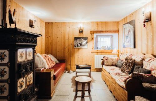 Argentiere House | Farmhouse with 4 bedrooms 4 bathrooms private parking sauna terrace