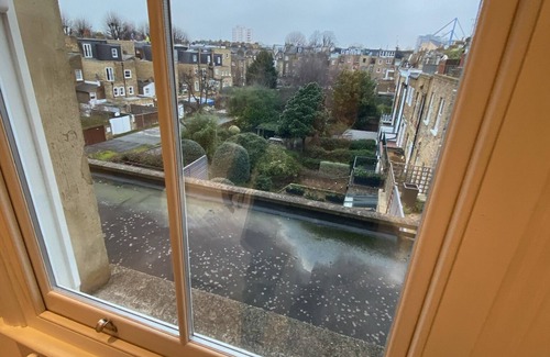 Parsons Green and Walham Apartment | Fashionable Open space/3 rooms in the heart of Chelsea London