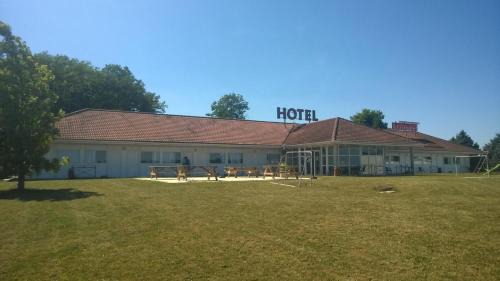 Charnay-les-Macon Hotel | Fasthotel Well Inn Mâcon sud - un hôtel FH Confort