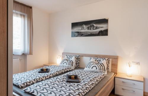 Brunico Apartment | FaWa Apartments "Villa Mai"