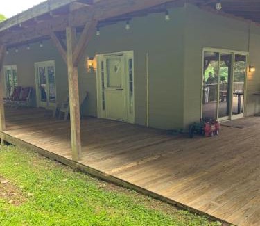 Brush Valley House | Fawn Hollow Retreat, King bed, game room, BBQ