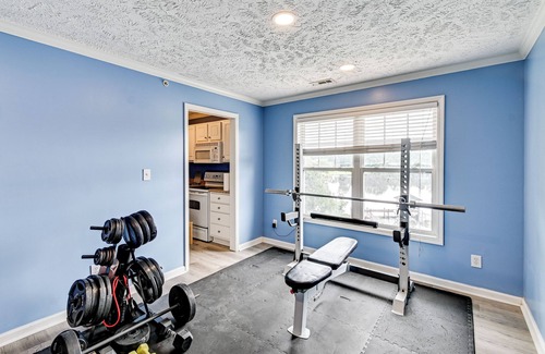 Westover Condo | Fayetteville Autumn Escape: Lake Views + Home Gym