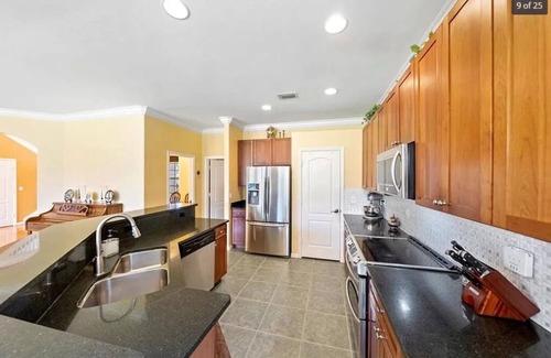 Naples House | Feel like home. single home in upscale gated community with great amenities.