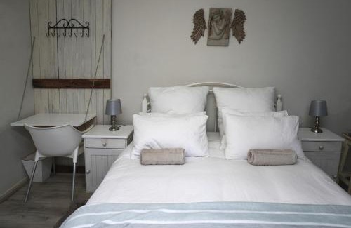 Somerset West Apartment | Feet Up Cottage