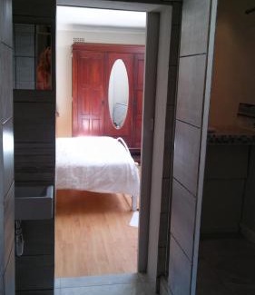 Somerset West Apartment | Feet Up Cottage