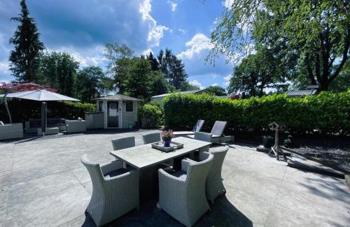 Beekbergen-West Ski Chalet | FELICITY - Family Home in the forest