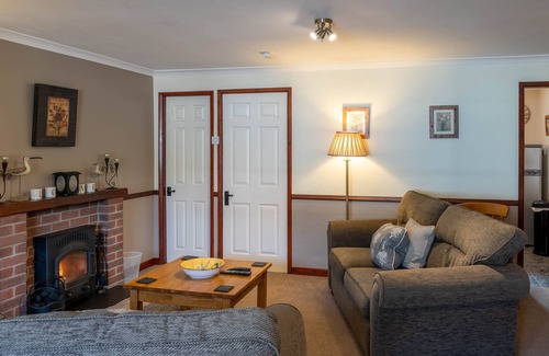 Backbarrow Cottage | Fellcroft Cottage - Dog-friendly, 1.5 miles from Windermere