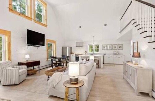 Surry House | Fellows Maine Home: A Coastal Retreat Near Acadia