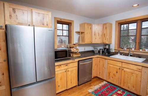 Crested Butte South Apartment | Fenced Backyard! Dog-friendly! Bus Shuttle!
