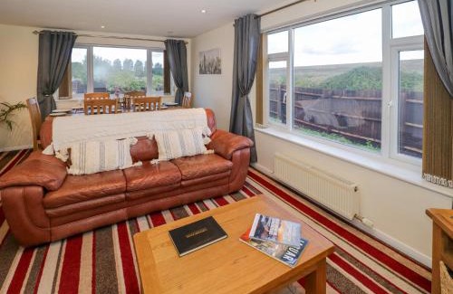Southam House | Fenny Marina Cottage
