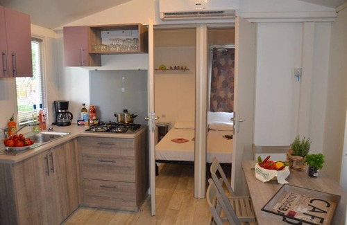 Karigador House | Ferienanlage Park Umag Mobilehome Happy Premium für 7 Personen